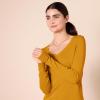 Amazon Essentials Femme Pull Léger à Manches Longues, Col en V, Coupe Classique (Disponible en Grande Taille)(Jaune Foncé Doré)